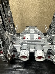 LEGO Star Wars 75104 Kylo Ren's Command Shuttle 100% Complete No Figures A1