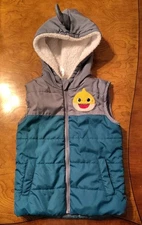 Pinkfong Nickelodeon Baby Shark Sleeveless Jacket Size 5 With Hoodie And Pockets