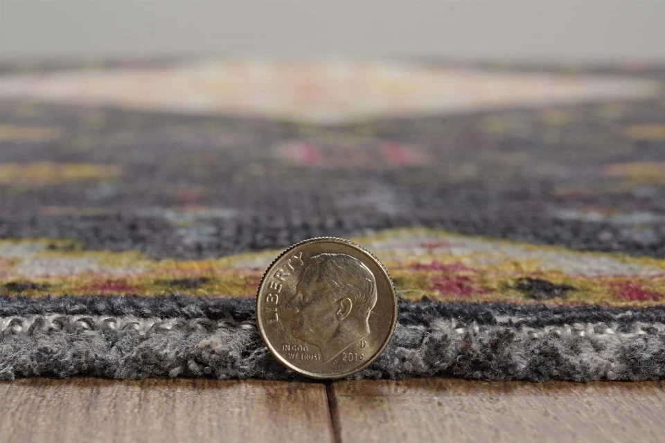 Linon Logan Gazia Polyester 3' X 5' Accent Rug in Black and Ivory - Image 4 of 4