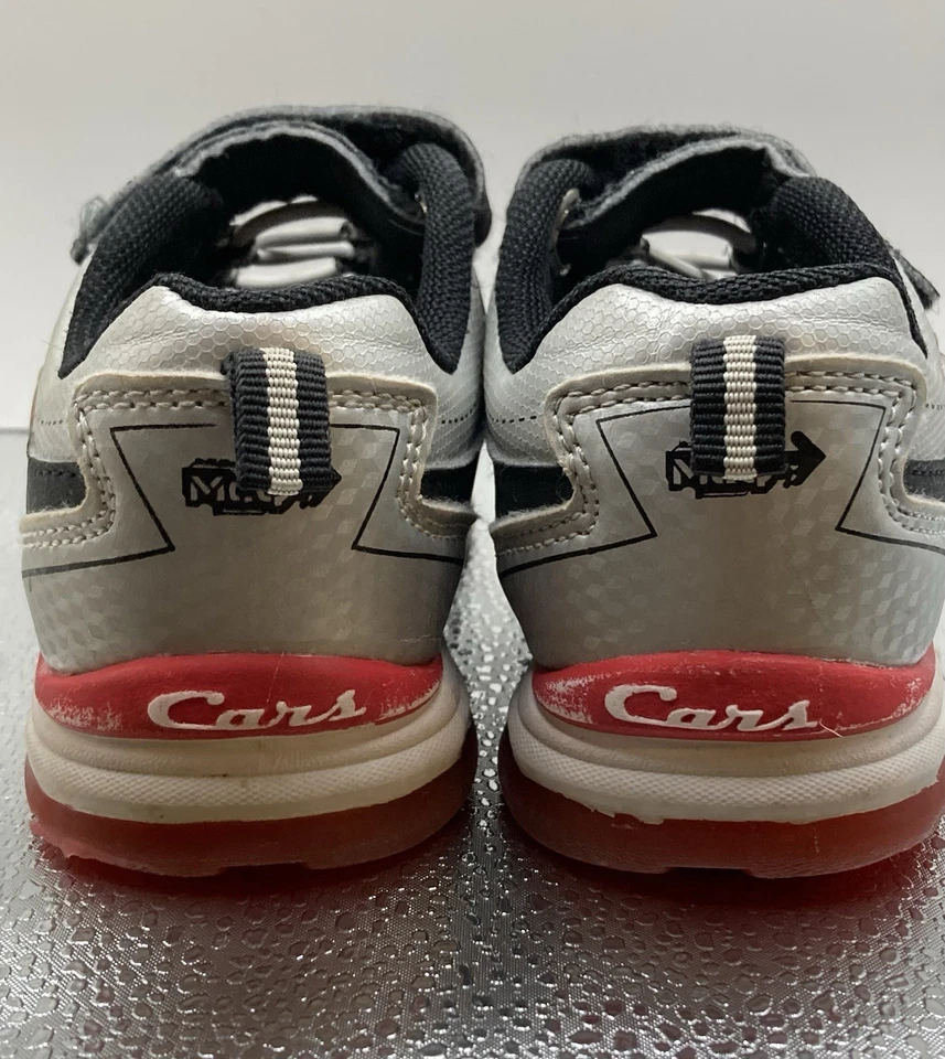 Tenis Disney Pixar Cars Lightning McQueen niños talla 8 Foto 3 de 4