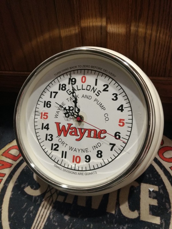 WAYNE TANK & PUMP CO. GASOLINE DISPENSER WALL CLOCK CUSTOM MADE, MANCAVE. GARAGE