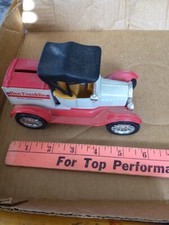 ERTL 1918 Ford Runabout Ben Franklin Delivery Car Auto Bank With Key