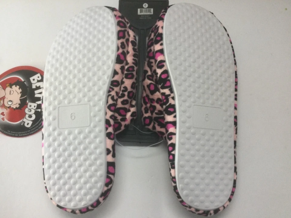 BettyBoop NWT Women’s Size6 PinkBlack Leopard Print Bedroom House Shoes Slippers - Image 4 of 4