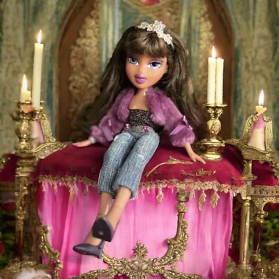 Bratz - Puppe - Prinzessin YASMIN - Jacke Jeans Diadem, Armband sehr guter Zustand
