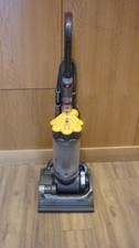 Dyson DC33 Multifloor vacuum cleaner.  6 Mth gtee    (79)