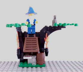 Lego Magic Shop  6020 Magic Shop 98% Complete