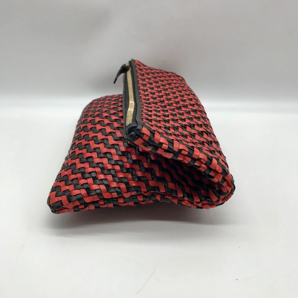 Clare V Red And Black Poppy Woven Zig-Zag Folover Clutch - Image 3 of 4