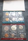1976 United States Mint Uncirculated Set Total 12 Coins