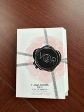 Viktor & Rolf Flowerbomb Dew Eau de Parfum Sample Spray (Packaging Bent)