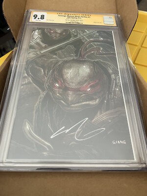 TEENAGE MUTANT NINJA TURTLES #1 ~ TMNT GIANG SIGNED CGC SS 9.8 IDW 2023!