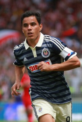 Club Chivas de Guadalajara Authentic adidas Size Small 2013-2014 #9  T