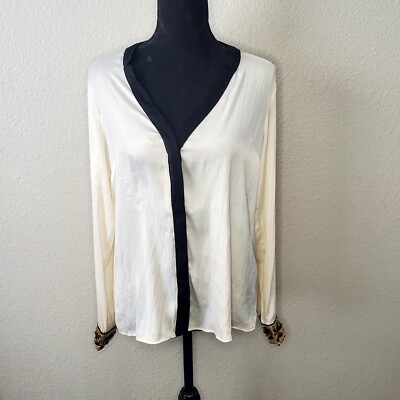 Ellen Tracy Women's Cream Button Up With Bead Accents Size: Small Blouse Top 