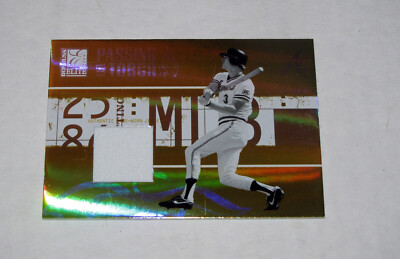 2005 Donruss Elite Passing The Torch Gold 10 Dale Murphy Game Used Jersey #/250
