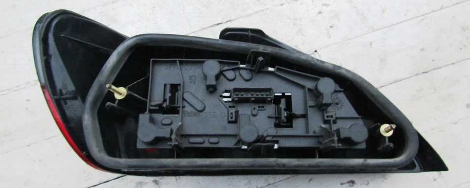 Par de luces traseras izquierda derecha peugeot 406 sdn modelo 1996 99 nuevo recambio  Foto 4 de 4