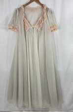 Val Mode Vintage Peignoir Set Nightgown Robe Sage Gree Blush Lace Petite USA 60s
