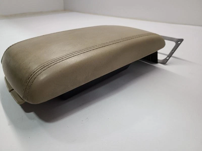 Cadillac DTS 2006 06 tapa consola piso delantero 15932479  Foto 3 de 4