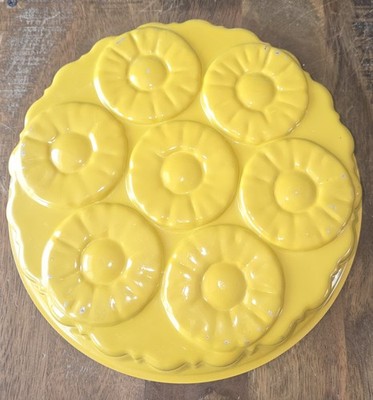 Vintage Yellow Pineapple Upside Down Cake Pan Round 10  1960s 