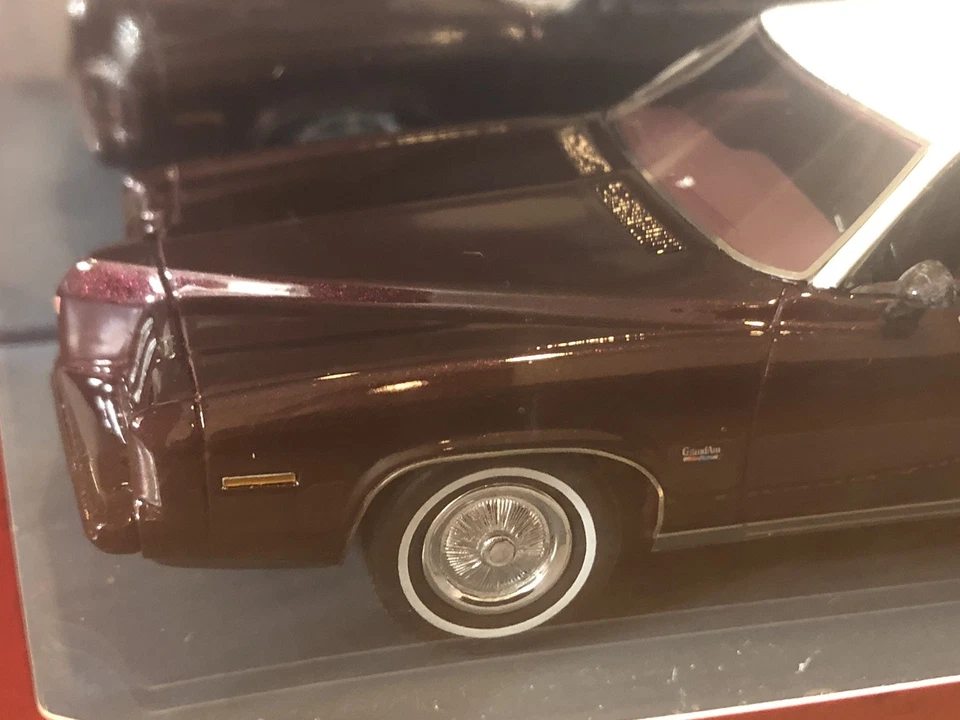 Neo Scale Models American Excellence Pontiac Grand Am 2 door Coupe Car - 1:43 - Image 2 of 4