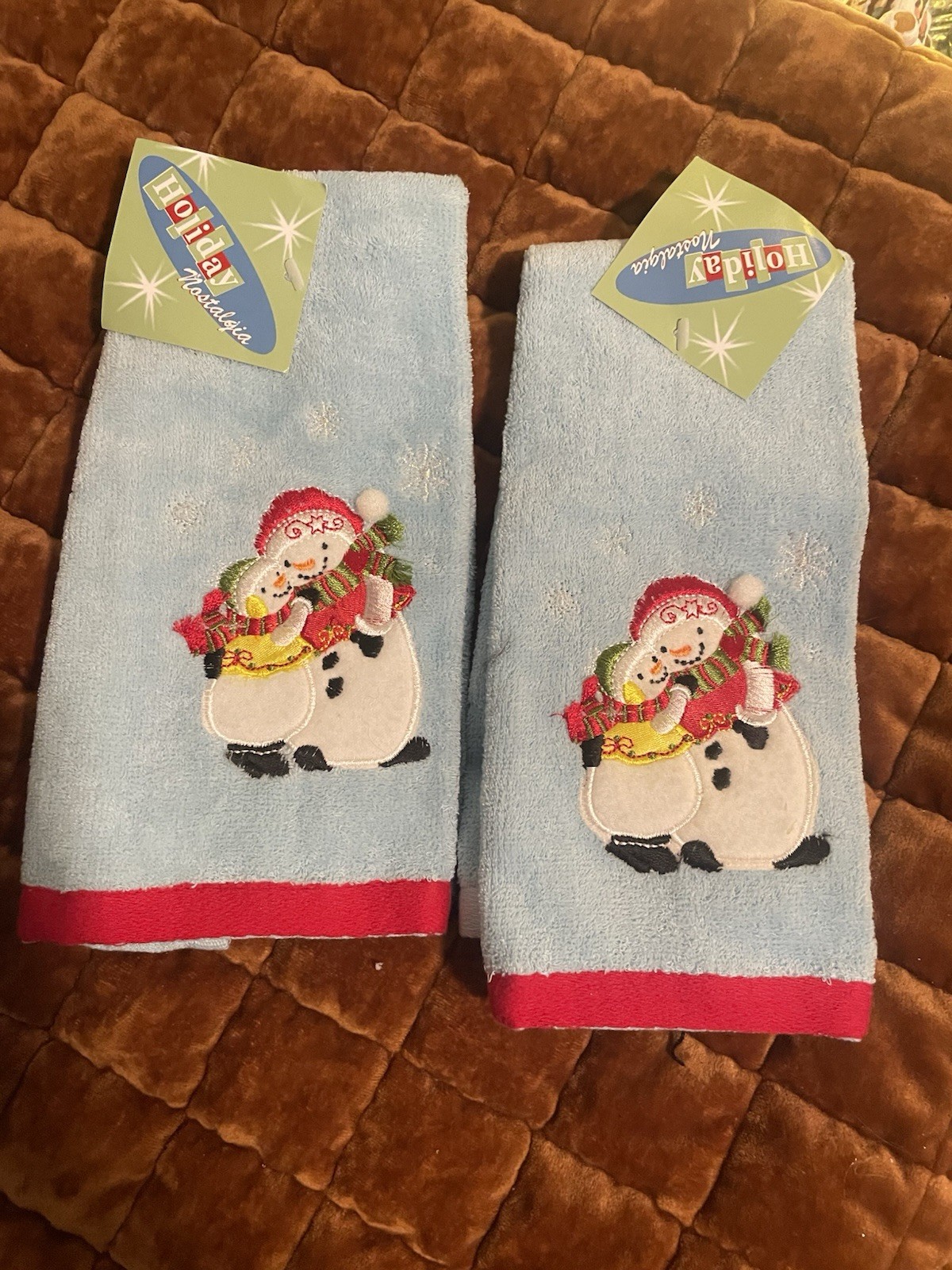 CRACKER BARREL CHRISTMAS Set Of 2 Kitchen Hand Towels Holiday Snowman NEW