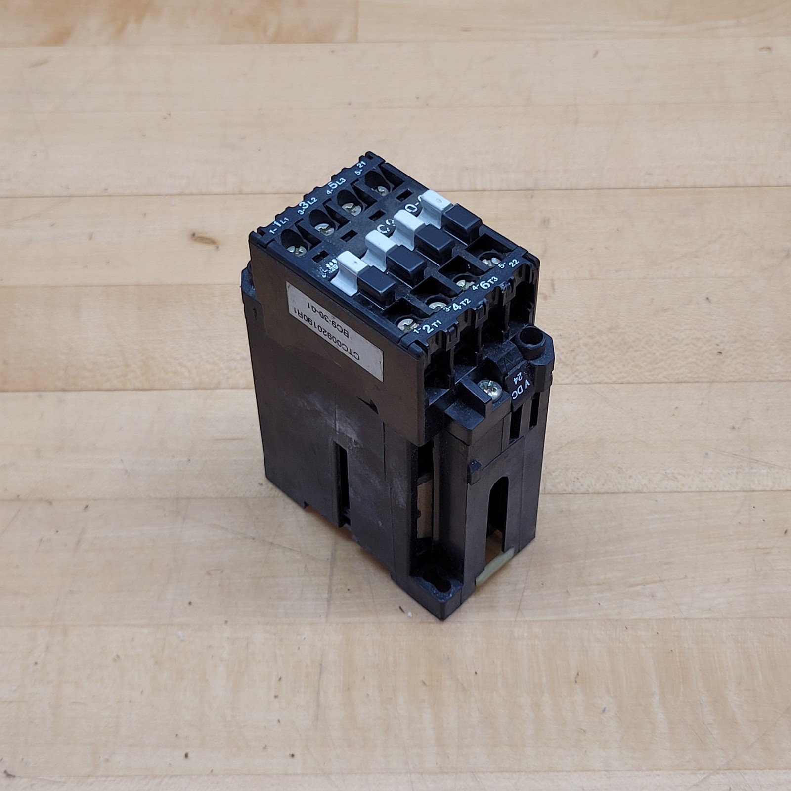ABB BC9-30-01 24VDC Contactor 4 Pole 26 Amp - USED