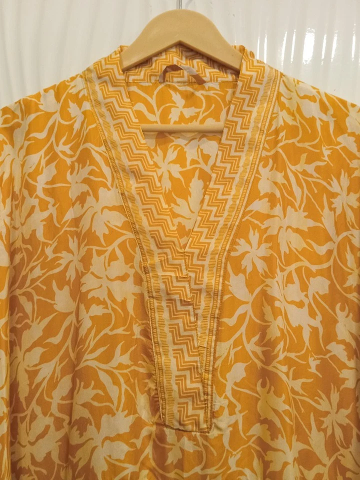 Vestido largo de seda pura caftán amarillo túnica KFN3105 Foto 3 de 4