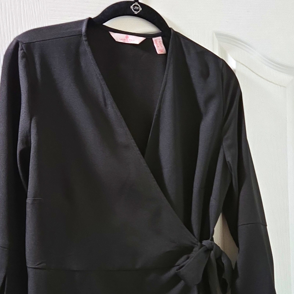 Laurie Felt Black Solid V-Neck Long Sleeve Wrap Tie Short Dress Size S