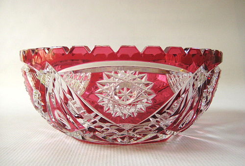 IMPERLUX - Vintage German Democratic Republic – 8” Red Cut to Clear Crystal Bowl - Picture 3 of 24