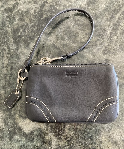 coach wristlet wallet black leather Zip Close