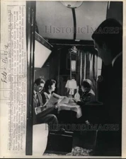 1970 Press Photo First class passengers of Soviet Railway System, Russia