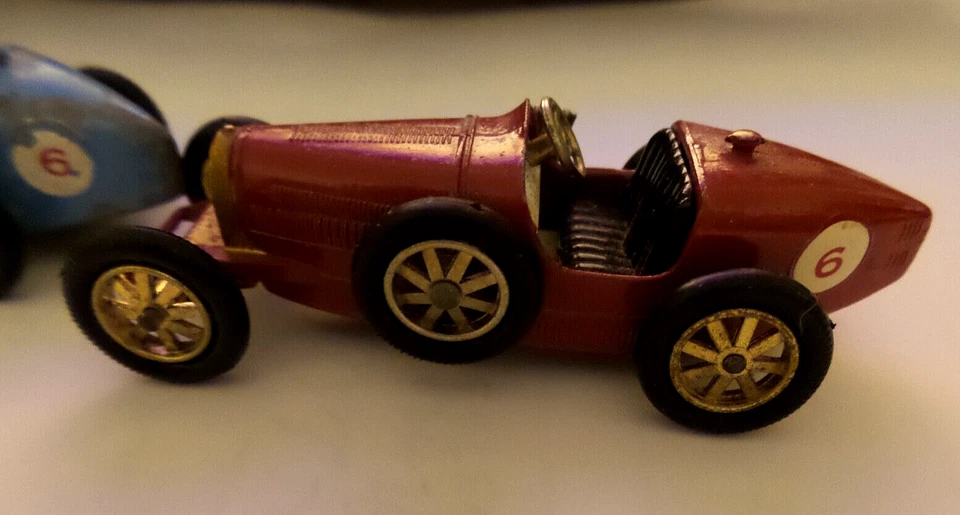 ДВА винтажных СПИЧЕЧНЫХ КОРОБКИ: 1926 BUGATTI тип 35 модели прошлых лет Lesney Англия #6 - Изображение 2 из 4