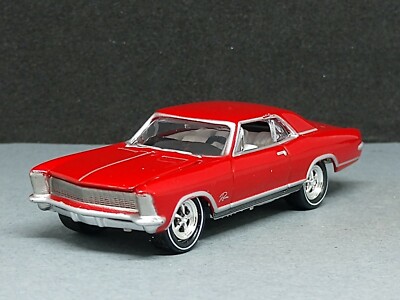1965 65 BUICK RIVIERA CLASSIC COLLECTIBLE DIECAST 1/64 SCALE