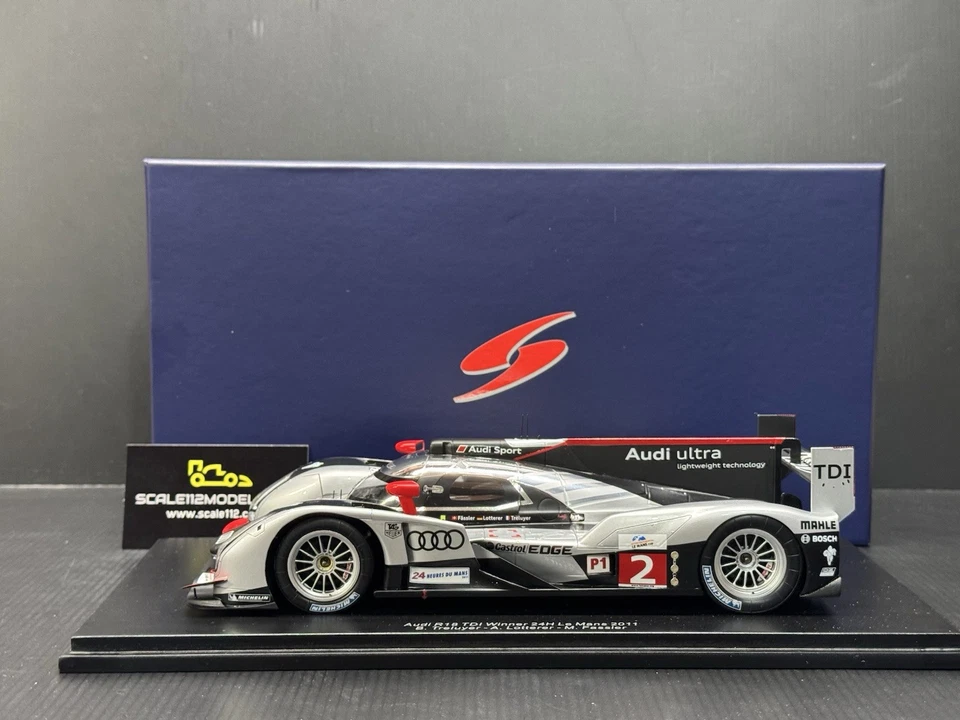 AUDI R18 TDI - WINNER LE MANS 2011 - MODEL CAR W/ DISPLAY CASE BY SPARK - Image 2 of 4