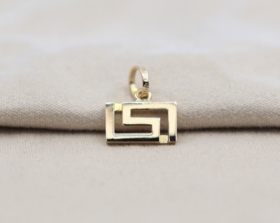 Beautiful 14K Karat Solid Yellow Gold Rectangular Versace Style Charm Pendant