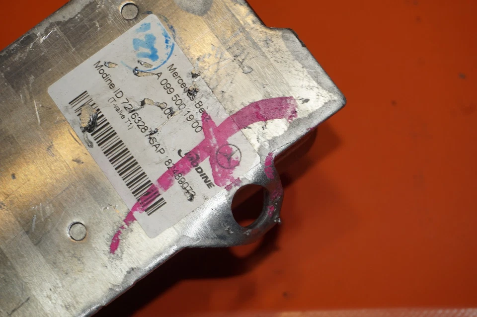 MERCEDES BENZ C300 GEAR BOX OIL COOLER 2015 2016 2017 2018 W205 A0995001900 OEM - Image 3 of 4