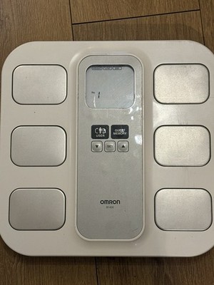 OMRON BF400 Körperzusammensetzungswaage BMI Fettanalysegerät Personenwaage - funktioniert