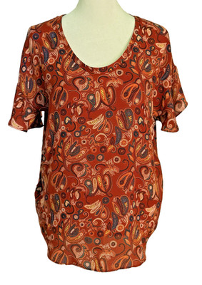 LOFT Ann Taylor Blouse M Red Paisley Scoop Neck Flutter Sleeve Lightweight