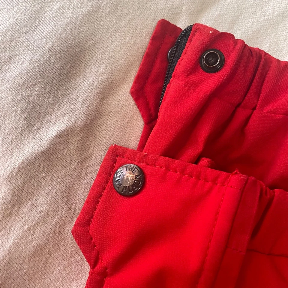 The North Face gore-tex 90 red ski pants size XL - Image 2 of 4