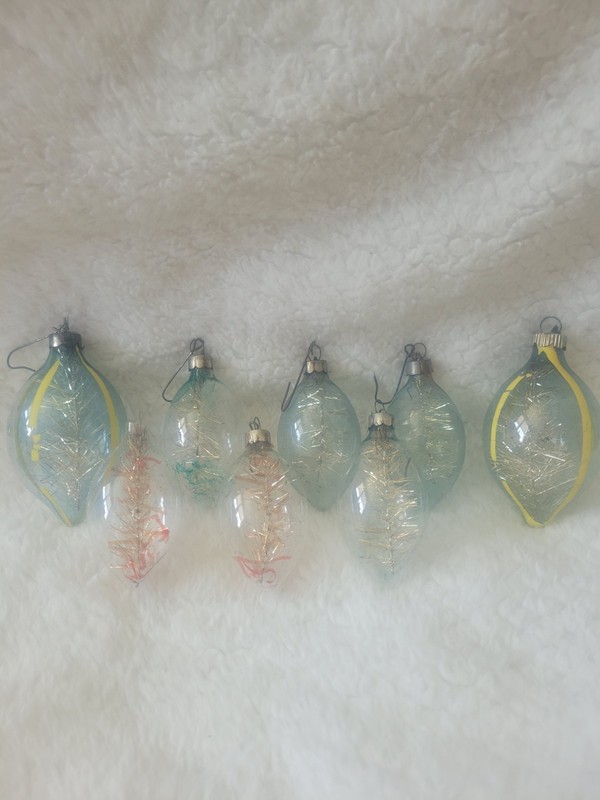 Vintage Unsilvered Tinsel  Glass Christmas Ornaments WW11