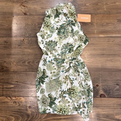 NWT  That s So Fetch Santorini Floral Dress, Size 4