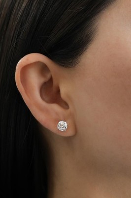 IGI-zertifiziert 2 Karat Total Round Brillant Cut Lab Grown Diamond Ohrstecker