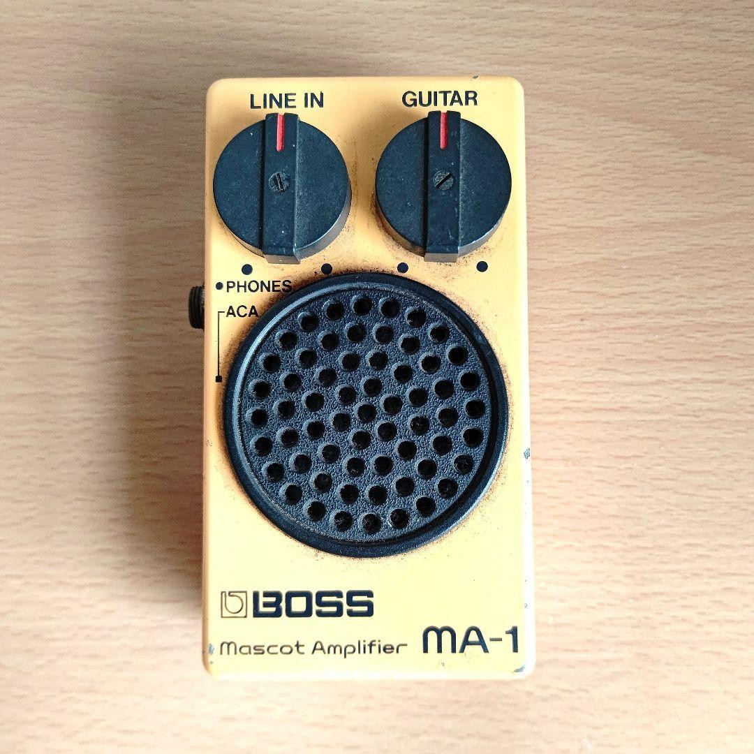 BOSS MA-1 BOSS MA-1 Mascot Amp Vintage Mini Amplifier with Battery