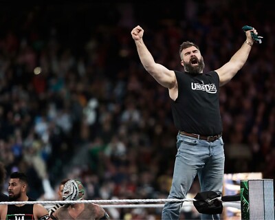 Jason Kelce Screaming in the Ring 2024 Philadelphia WrestleMania 8x10 Photo