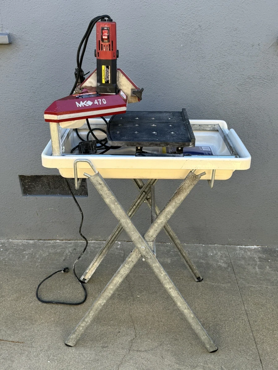 MK 470 Diamond Tile Wet Saw in Great Condition. w NEW Diamond BLADE STAND
