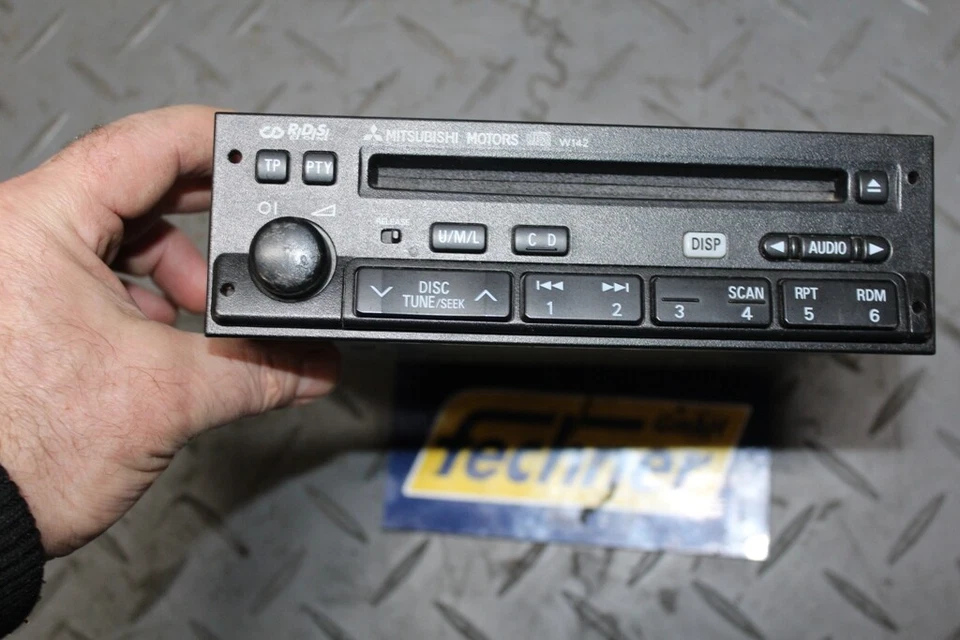 Radio Mitsubishi Pajero III V60 MR337279 CD W142 - Bild 3 von 3