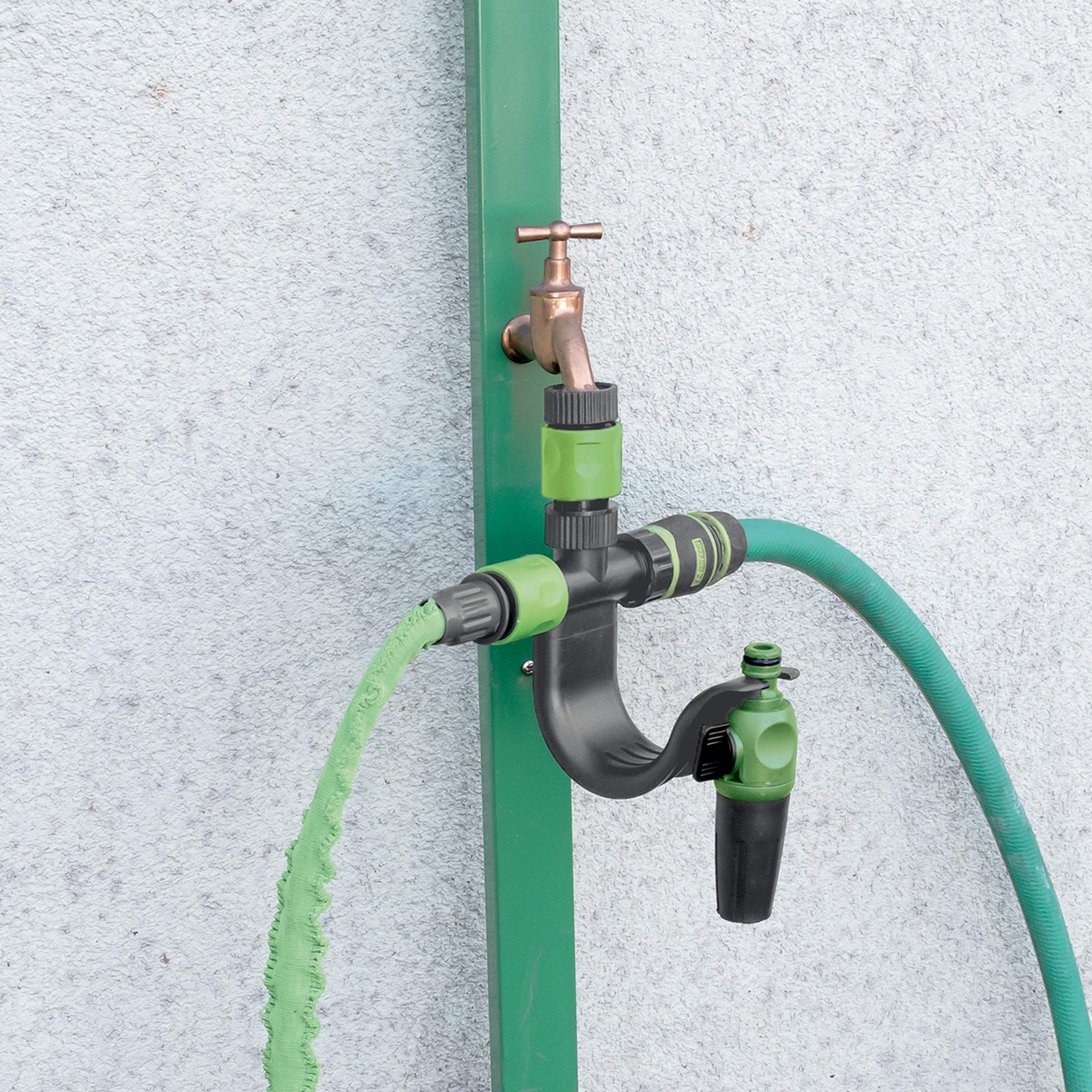 Support de tatouage pour robinet avec fixation stable et structure gris vert - 2