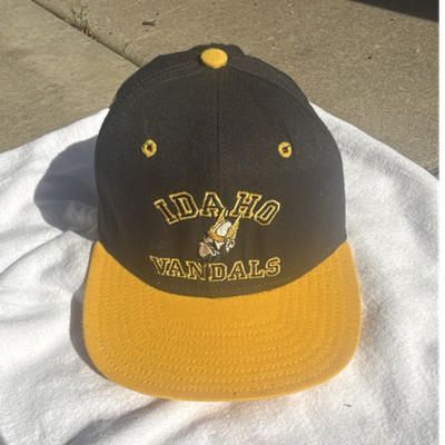 Vintage DeLONG Idaho Vandals NCAA College Hat Cap Black Gold 7 1/8 Team Colors