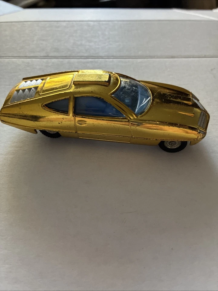 DINKY TOYS #352-G ED STRAKER'S CAR. GERRY ANDERSON'S UFO Gold car 1970 TV show - Image 2 of 4