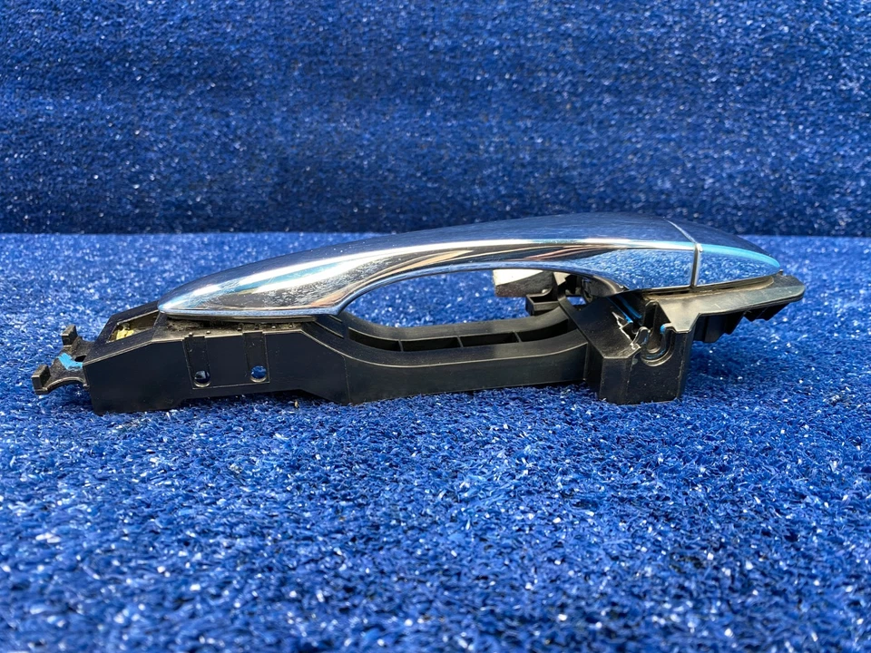 2017–2020 Nissan Pathfinder Rear Left Door Outer Handle Chrome OEM - Image 2 of 4