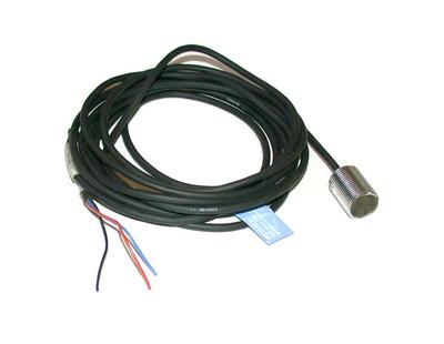 KEYENCE INDUCTIVE PROXIMITY SWITCH 12-30 VDC MODEL EM14AP    (4 AVAILABLE)
