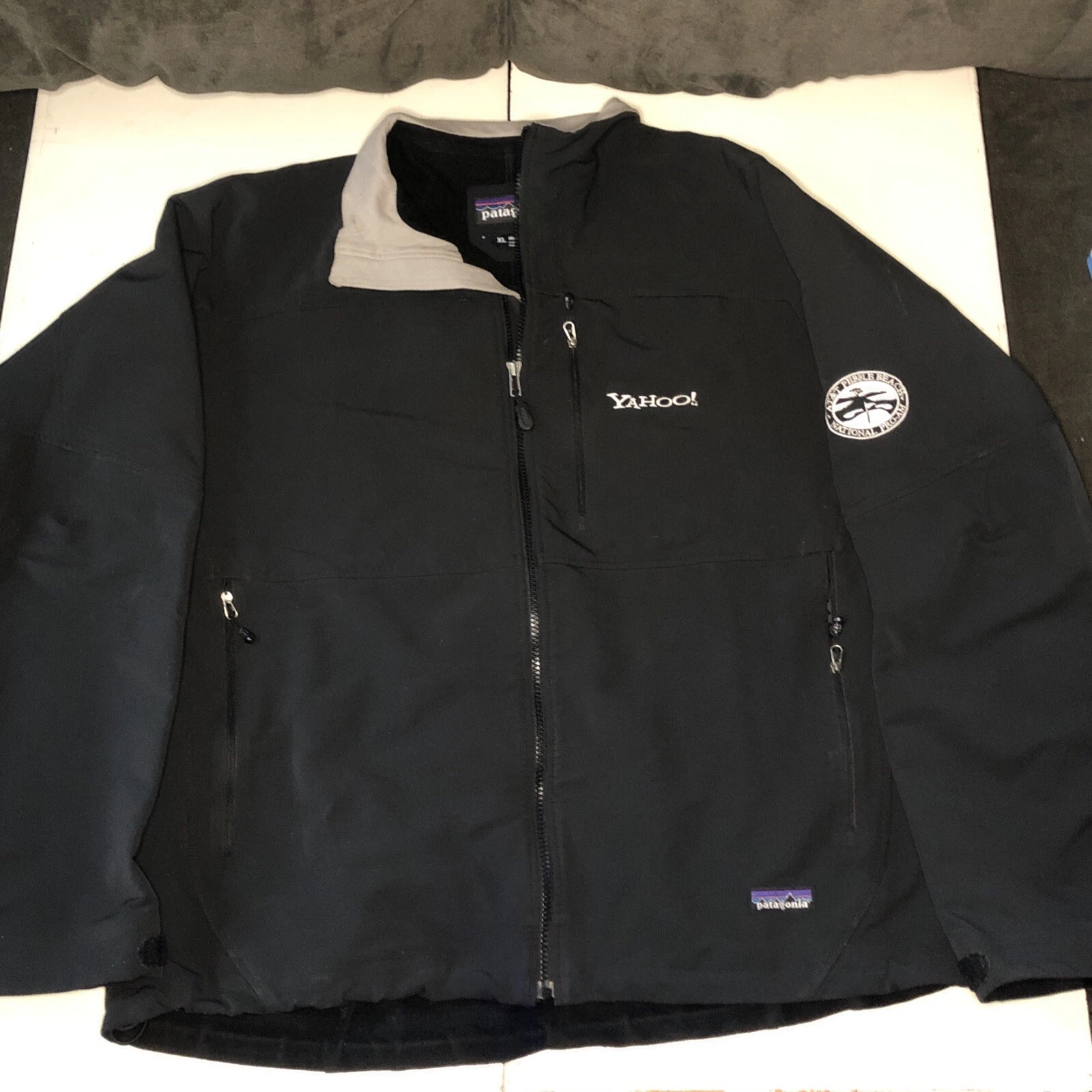 Mens Patagonia Black Full Zip Softshell Guide Jacket Size XL Embroidered